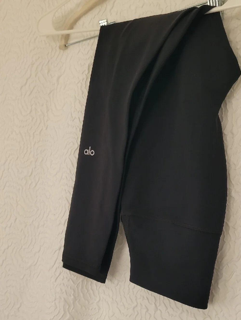 ALO Yoga🛍 Black Distressed High-Waist Leggings